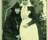 Монахиня Нина с послушницей Феклой Клоп