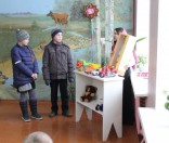 В дни Рождества воспитанники воскресной школы Спасо-Евфросиниевского монастыря выступили с праздничным концертом в Малоситнянской средней школе 