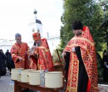 Праздник в честь иконы Божией Матери Живоносный Источник