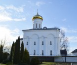 Весна в монастыре