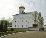 Весна в монастыре