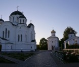 Монастырь на рассвете