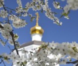 Весна в монастыре