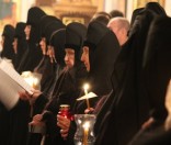 Утреня с чином погребения Плащаницы