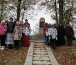 Наша группа у памятника