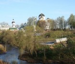  Монастырь огибает р. Полота