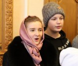Дети воскресной школы прославляют Рождество Христово