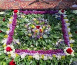Украшение праздничной дорожки