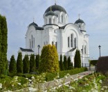 Весна в монастыре