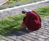 Подготовка праздничной дорожки
