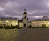 Монастырская площадь