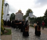 Пребывание Годеновского Креста и Жировичской иконы Божией Матери в Полоцкой обители