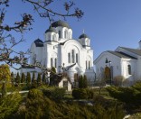 Весна в монастыре
