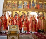 Средняя Божественная литургия
