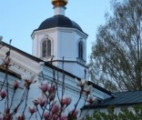 Весна в монастыре