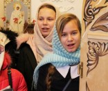 Дети воскресной школы прославляют Рождество Христово