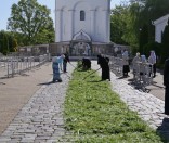 Подготовка праздничной дорожки