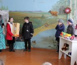 В дни Рождества воспитанники воскресной школы Спасо-Евфросиниевского монастыря выступили с праздничным концертом в Малоситнянской средней школе 