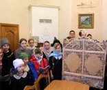 Дети воскресной школы прославляют Рождество Христово