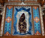 Тапочкек со святых мощей святителя Спиридона Тримифунтского, подаренный Спасо-Евфросиниевскому монастырю 11 ноября 2012 года