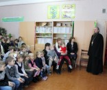 В дни Рождества воспитанники воскресной школы Спасо-Евфросиниевского монастыря выступили с праздничным концертом в Малоситнянской средней школе 