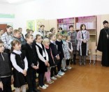 Воспитанники воскресной школы выступили с Рождественским концертом в Малоситнянской  школе