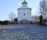 Весна в монастыре