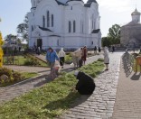 Подготовка праздничной дорожки