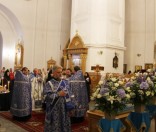 Всенощное бдение с чином погребения Божией Матери