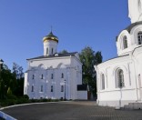 Утро в монастыре