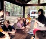 Палаточный лагерь на берегу реки Свольна