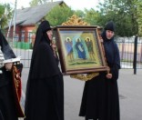 Пребывание Годеновского Креста и Жировичской иконы Божией Матери в Полоцкой обители
