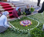 Украшение праздничной дорожки