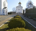 Весна в монастыре