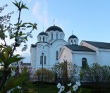 Весна в монастыре