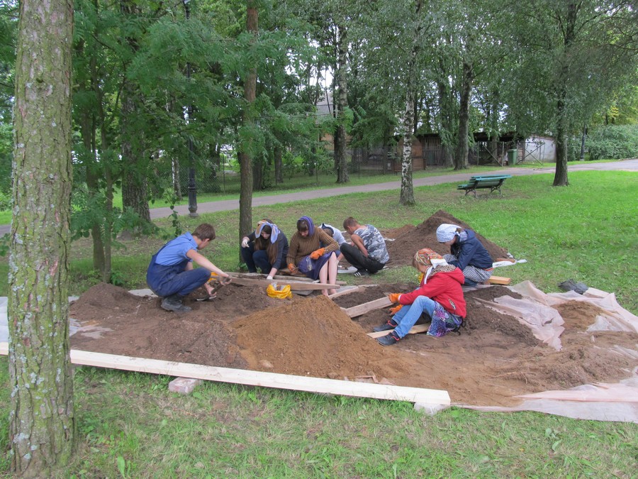 Археологические раскопки в Спасо-Евфросиниевском женском монастыре