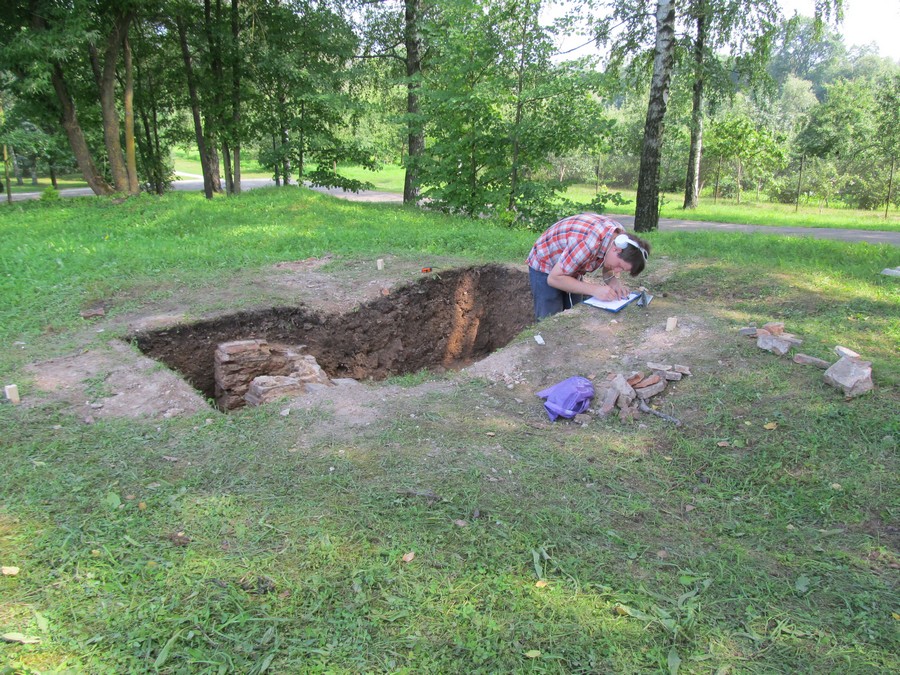 Археологические раскопки в Спасо-Евфросиниевском женском монастыре